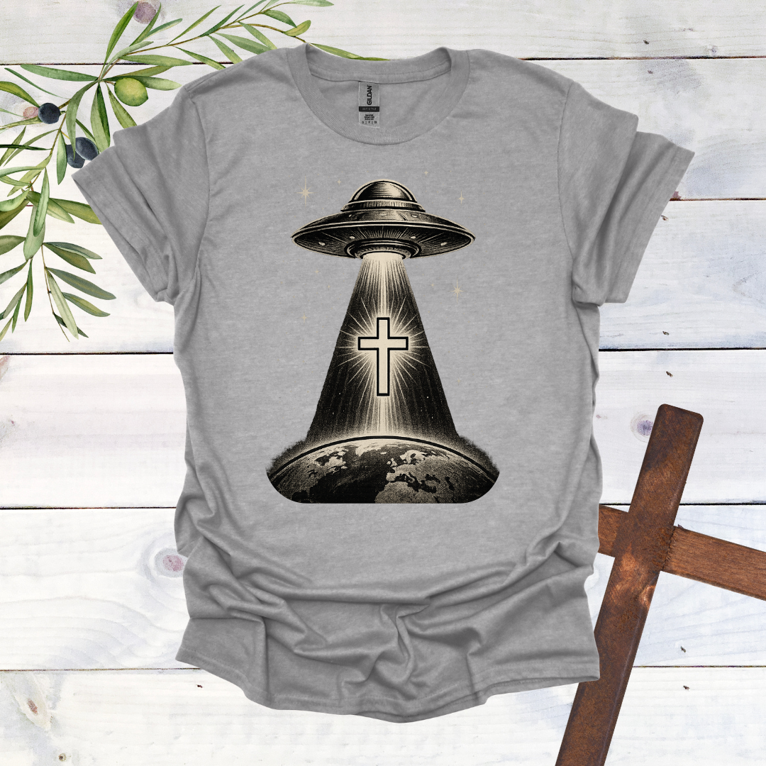 Even Aliens Believe in Jesus - T-Shirt